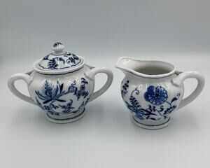 VTG Blue Danube Blue Onion Sugar and Creamer Set Ribbon Hallmark Logo